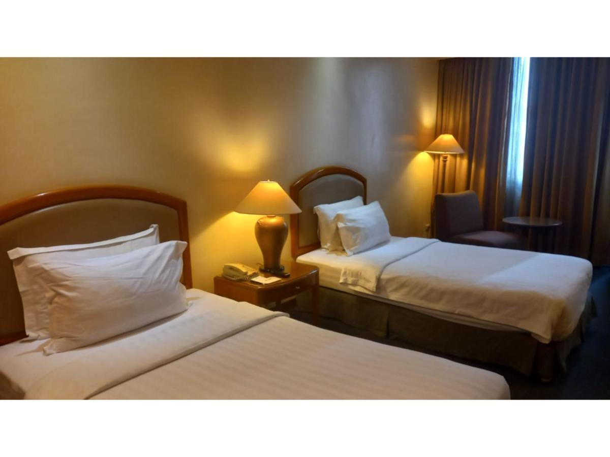Capital O 914 Makati Palace Hotel ماكاتي المظهر الخارجي الصورة