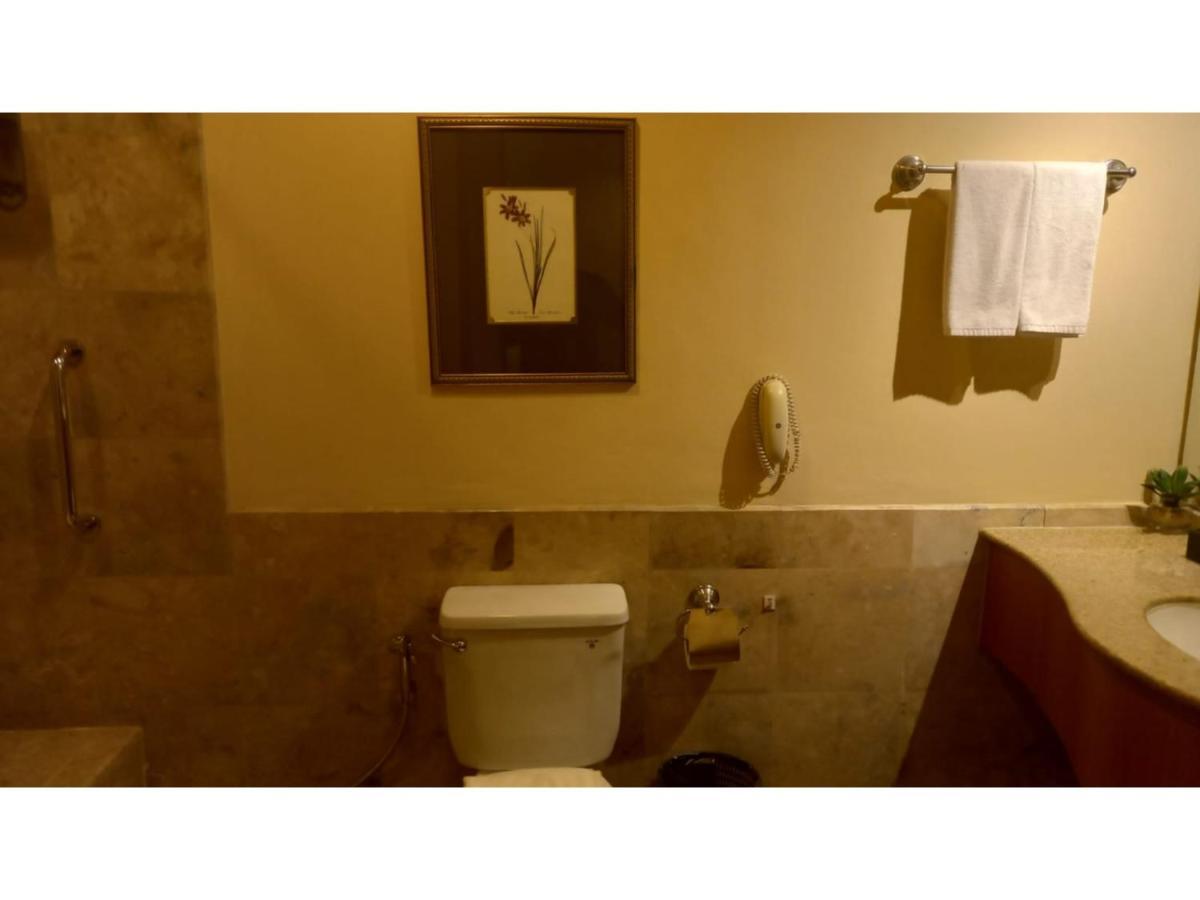 Capital O 914 Makati Palace Hotel ماكاتي المظهر الخارجي الصورة